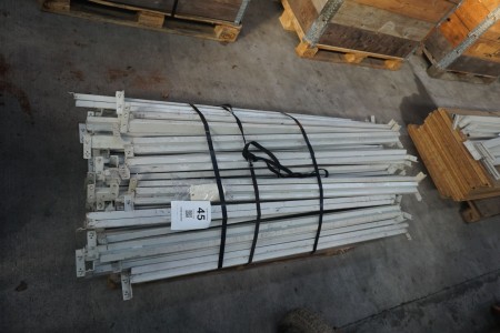 Large lot of rack vangers