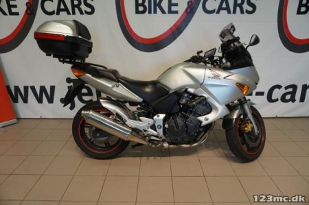 Motorrad, Honda CBF 600 SA