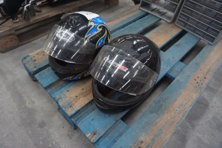 2 pcs. Crash helmets, Lazer and LS2
