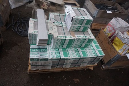 1 pallet with various clinkers/tiles