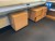 Hæve-/sænkebord inkl. 2 stk. kontorstol & 3 stk. skuffekassette