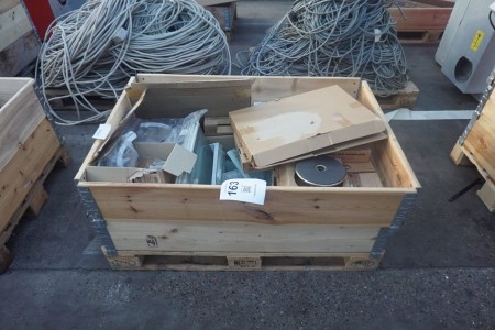 Pallet with miscellaneous