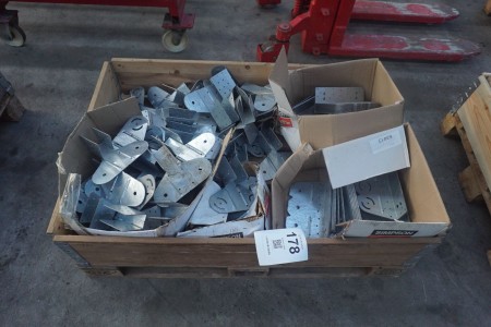 Pallet with various fittings