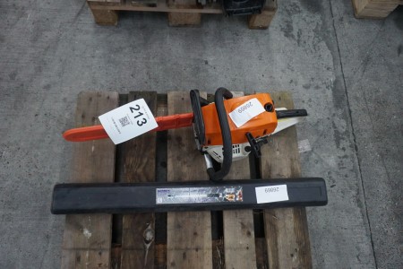 Chainsaw + torque wrench