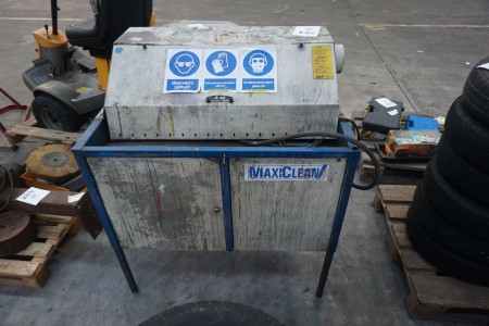 Tool cleaning table, GBP