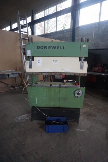 Press brake, DONEWELL 12.5-1300. Note: Other address