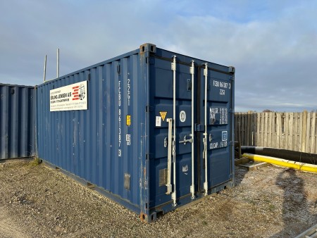 20-Fuß-Container mit Inhalt