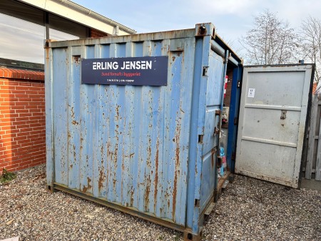 10-foot container with contents