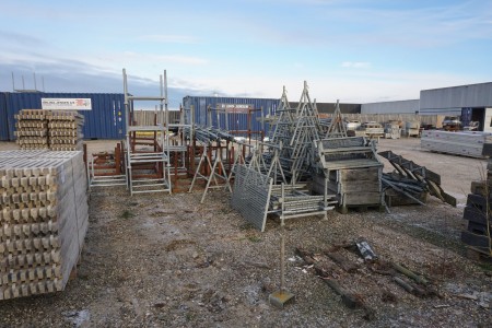 Large batch of equipment for trestle scaffolding