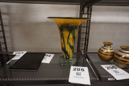 Glass vase, Ioan Nemtoi