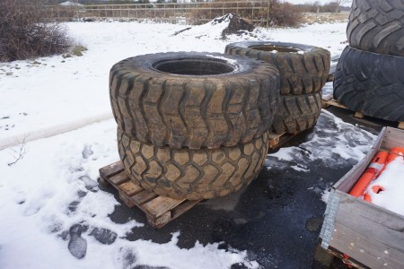 2 pcs. Machine tires