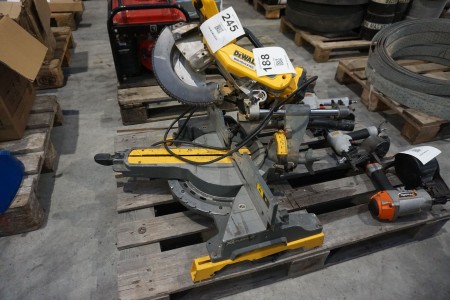 Miter saw, DeWalt