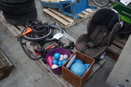 Stroller, child seat, balls, etc.