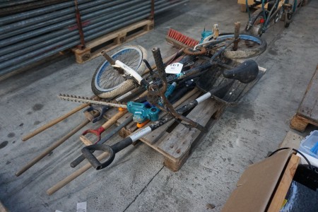Various hand tools, bicycle, hedge trimmer with pole, etc.