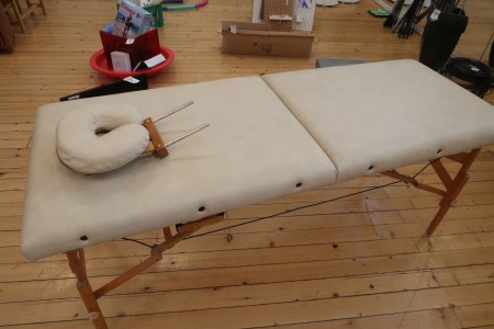 Mobile massage table