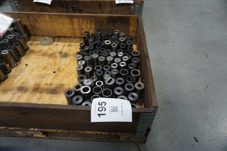 Various tool holders for lathes