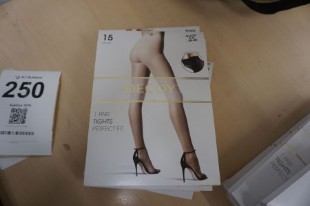 5 pairs of tights, Decoy