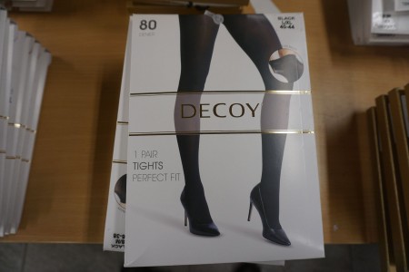 6 pairs of tights, Decoy