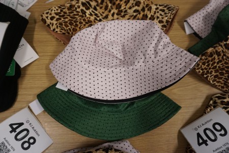 3 pieces. bully hats, Qnuz