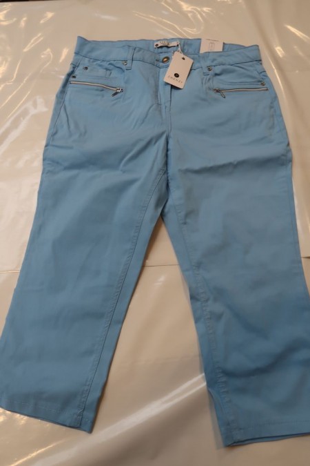 1 pair of trousers Zhenzi