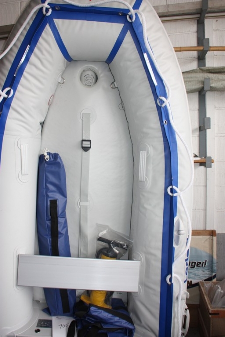 Inflatable boat, unused, Lodestar NSA 260