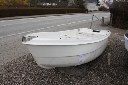 Used dinghy, Sealine 320 Length: 3.2 m