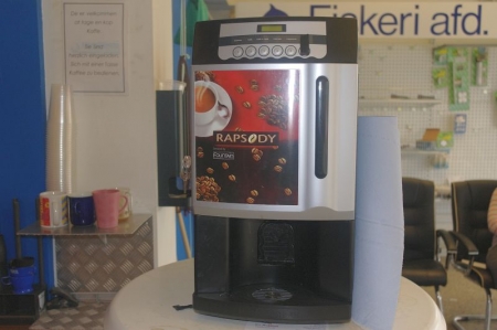 Hot beverages machine: Rapsody Fountain + table