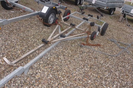 Boat trailer with trailer coupling, stainless