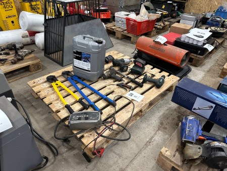 Contents on pallet of various power tools, hand tools, etc.