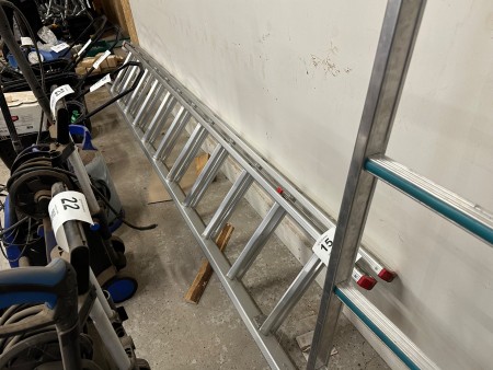 1 piece. extension ladder in alu