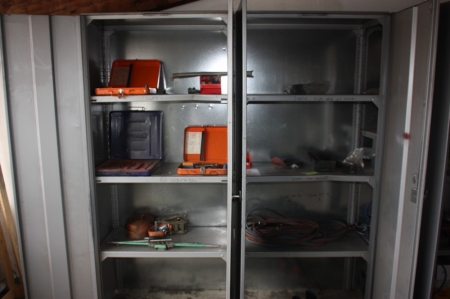 2 toolboxes, Blika, ca. 2000 x 1000 mm. Contents: include Autogena and AGA gas burner tool