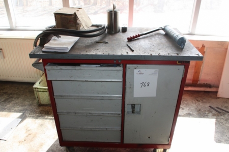 Tool Trolley, Betra, with drawers including content