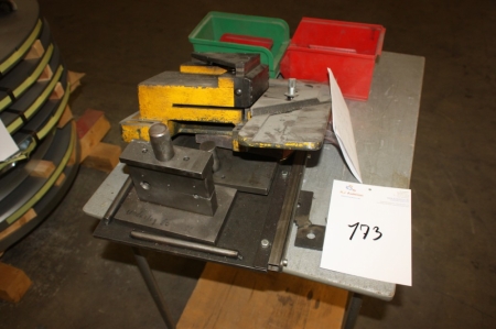 Trolley with corner crimping tool