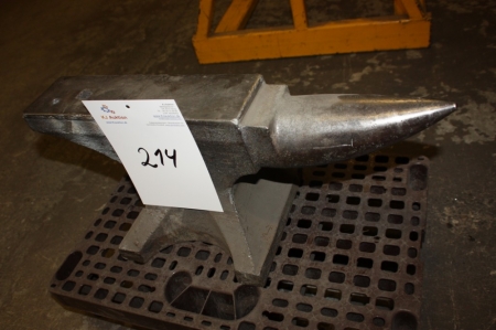 Anvil, length approx. 600 x width approx. 100 mm