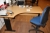 Skrivebord, højdejusterbar, skuffesektion, kontorstol