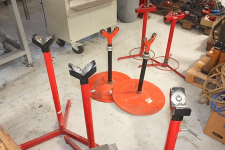 5 bullet support stands and 2 roller support stand