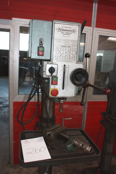 Drill press, Strands S323ME, kW 1.5/1.8. Engine rpm 1400/2800. Max. Spindle Speed ??1460 rpm + vise + vise