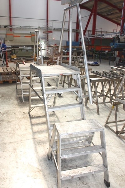 Aluminium stair transition, Orum, with railing. Platform height approx. 1.15 meters + aluminum step ladder, Zarges, 2 x 3