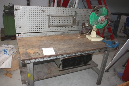 Work bench, 1500 x 780 mm + tool panel + drawer + vice + fan