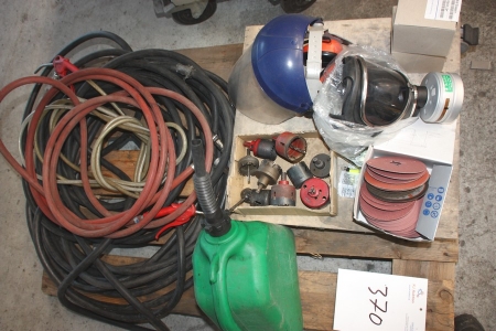 Pallet including inner tubes, hollow drill bits, discs, dust mask with filter + Jerry