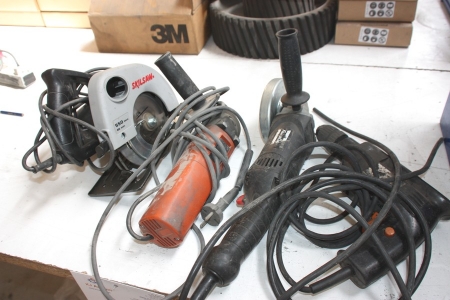 4 x Power Tools: Drill + 2 Angle saws + hand operated panel saw, condition unknown