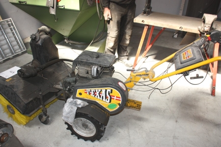 Tool Carrier, Texas 2002BS, fitted with diet