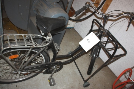 Carrier bicycle