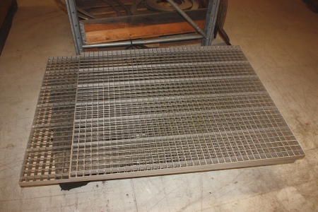 2 gratings, stainless, 1430 x 1030 mm + 1230 x 1030 mm
