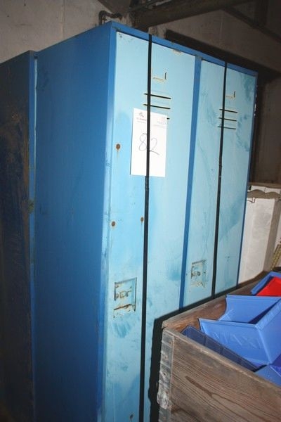 2 x 2-compartment lockers