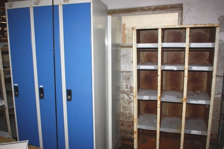 2 x 3-compartment locker + steel rack + 3 stainless steel shelves