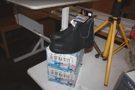 2 x safety boots, Bluntstone, size 10 ½