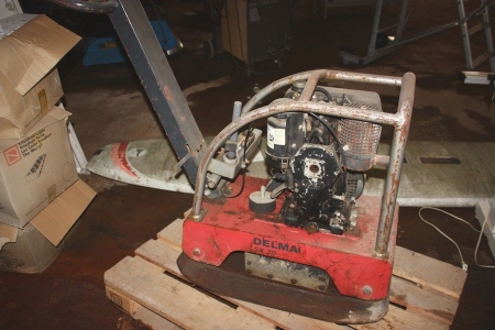 Vibratory rammer, Delmag SX-30