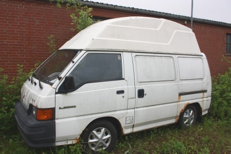 Vans, Mitsubishi L300 CityVan. High roof. T2250. L975. KM 171318. Condition unknown