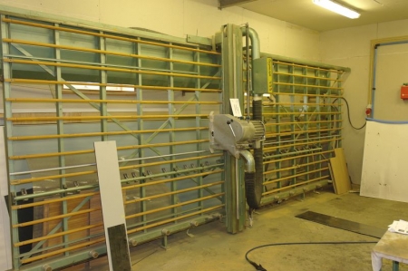 Vertical panel-saw, Striebig, attached to the wall, cutting length approx. 5 m
